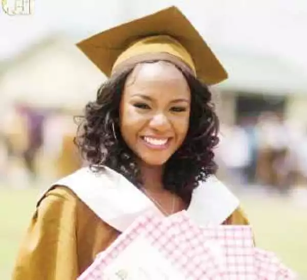 I Hate Reading - Pretty Nigerian University Best Graduating Student Talks on School Romance, Why Students Fail